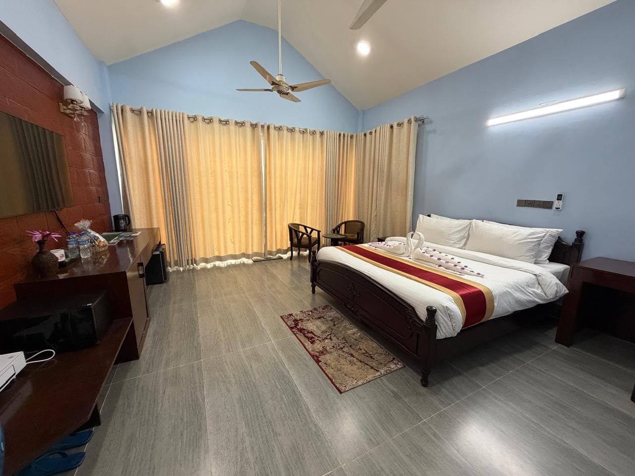Executive King Room 3