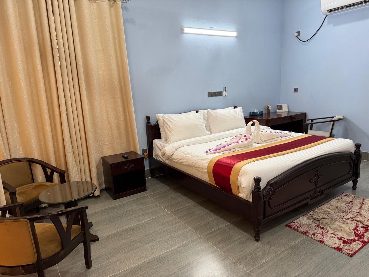 Executive King Room 5