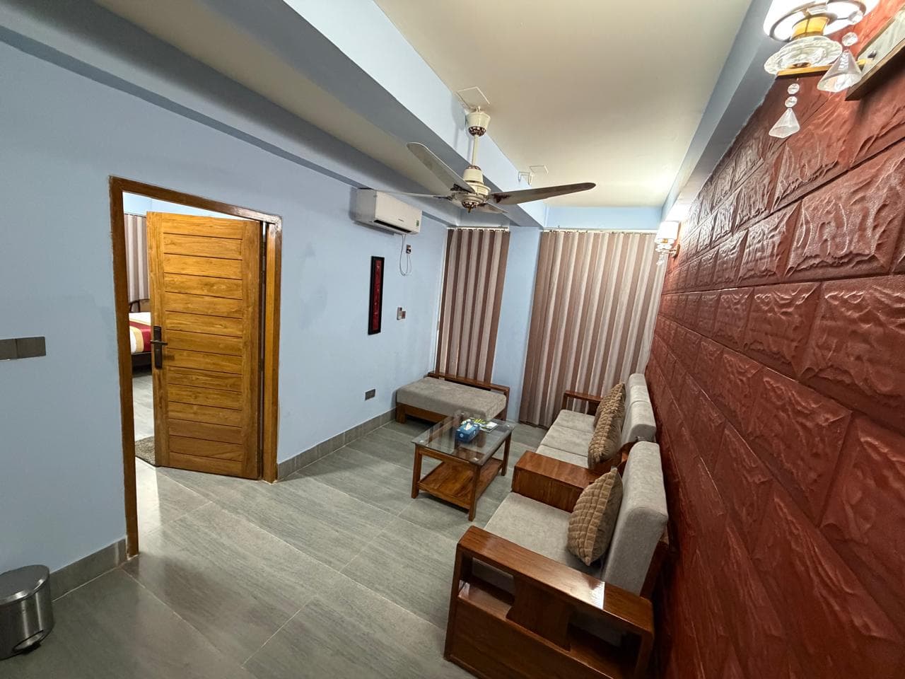 Premium Suite detail 2